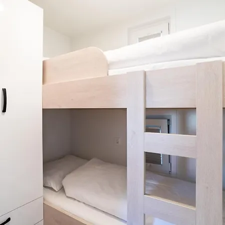 보트호텔 The Sea - Hausboot Floating Sea House