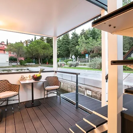 Dreamy Houseboat By The Sea With Terrace And Hot Tub Portorož