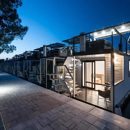 Dream Houseboat By The Sea With Whirlpool 船屋 波尔托罗