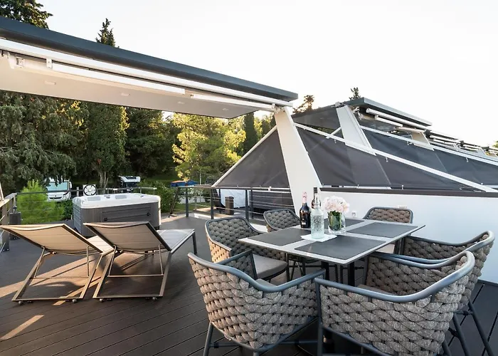 Tekne The Sea - Hausboot Floating Sea House *